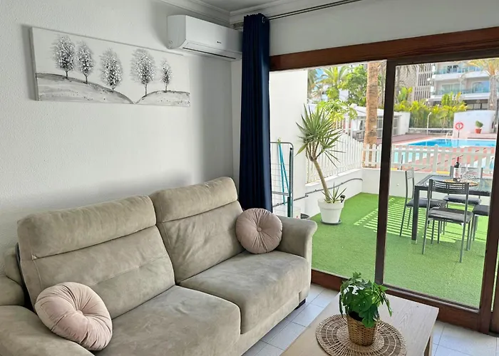 Tropical Terraza A La Piscina Appartement