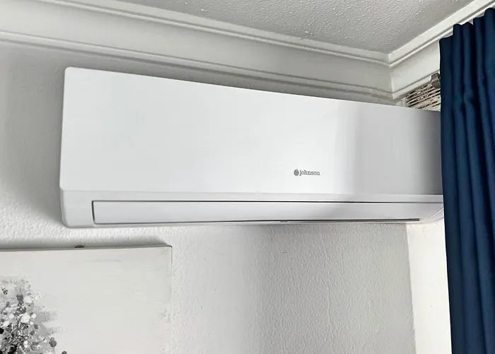 Tropical Terraza A La Piscina פלאייה דל אינגלז