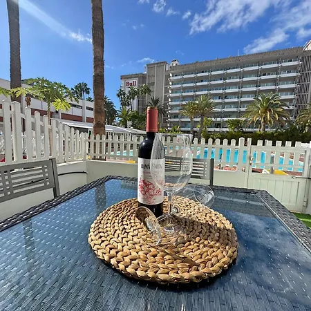 Lägenhet Tropical Terraza A La Piscina